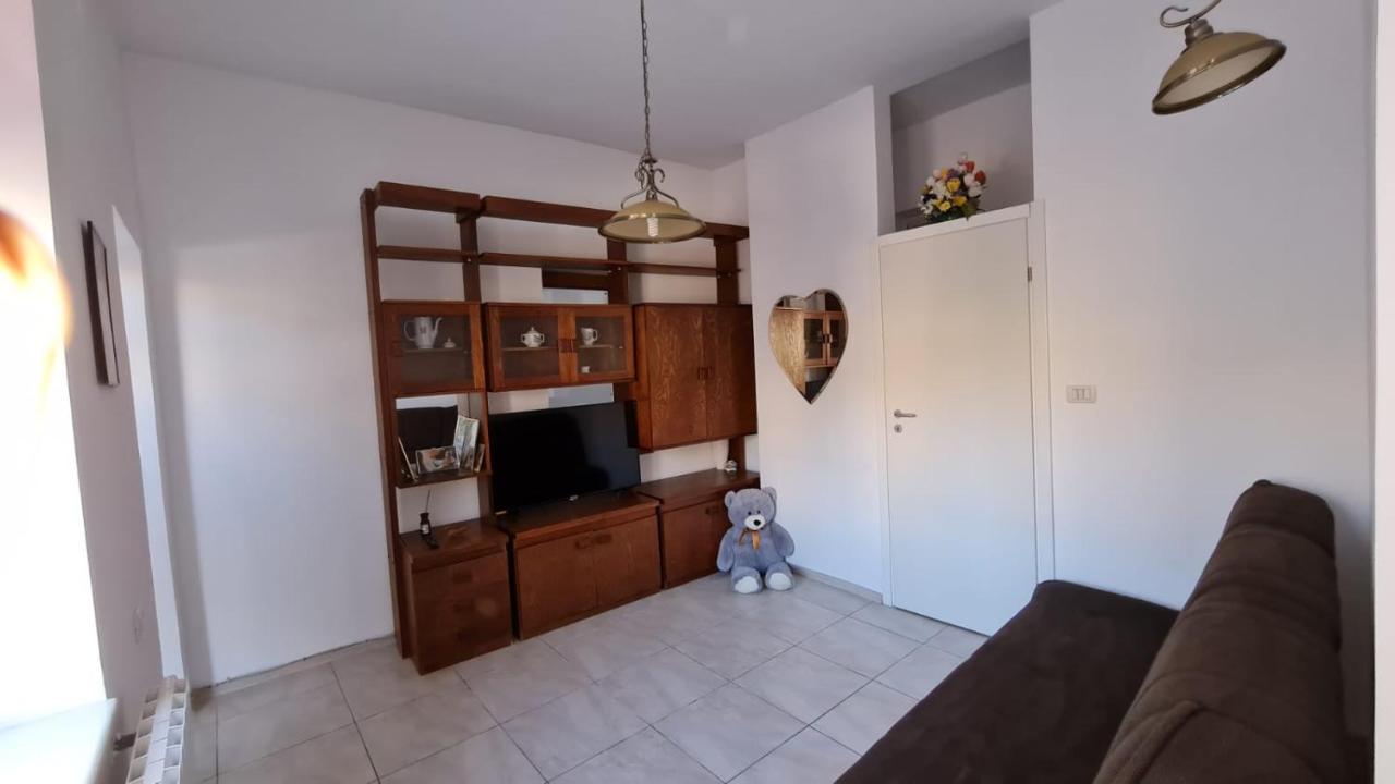 Apartament Centru Plaja Modern Konstanca Kültér fotó